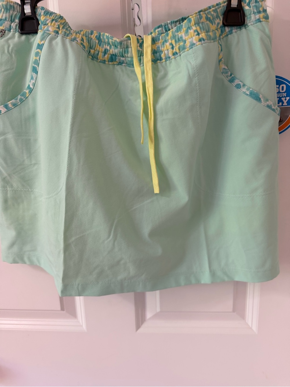 Mint Elastic-Waist Skort with Yellow Drawcord